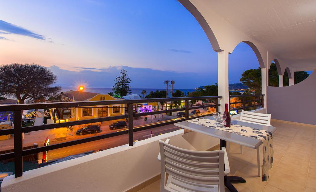 Sunny Days Hotel Иксиа Экстерьер фото